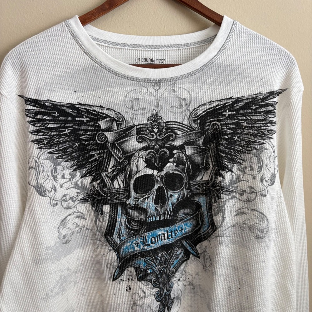 Vintage Y2K No Boundaries Grunge Goth Style Skull and Wings Thermal Long Sleeve